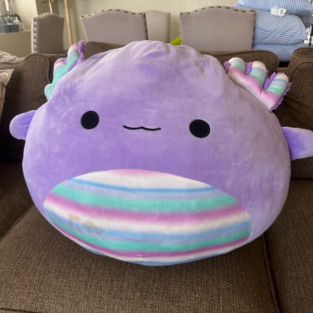 Mónica the AXOLOTL JUMBO SQUISIMALLOW